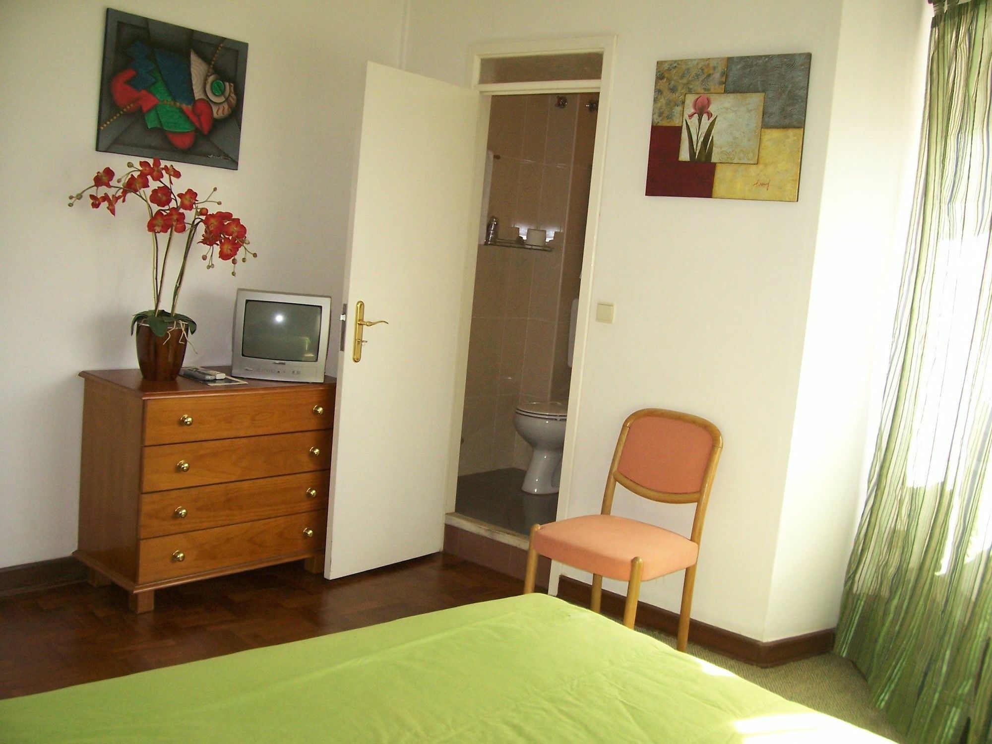 Hotel Residencial Caravela Lisbon Exterior photo